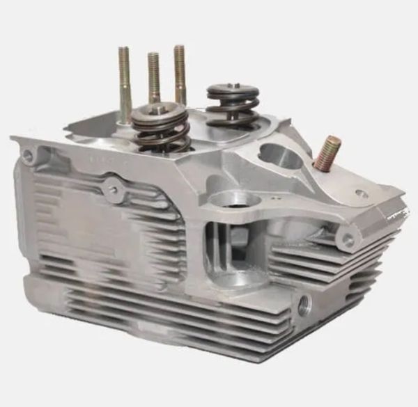Deutz 04156916, 04157769 Головка блока циліндрів для двигуна BF6L913