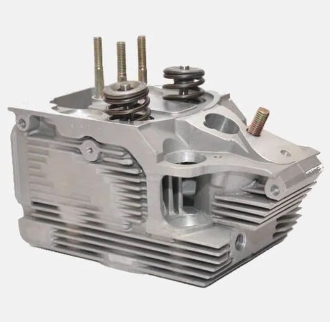 Deutz 04156916, 04157769 Головка блока циліндрів для двигуна BF6L913