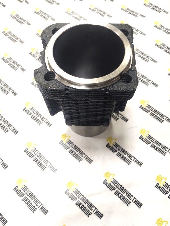 Deutz 04231513, 04152141, 04156586, 04231510, 04231515, 04231508, 04241004 Гільза на двигун BF4L913, BF6L913