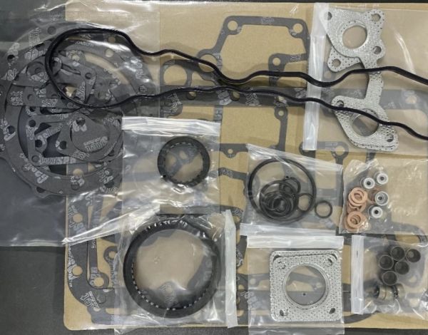 Kubota 1-1338 Комплект прокладок двигуна V1702, V1902