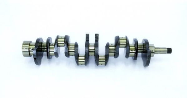 Isuzu 1123104701 Коленвал 6BG1