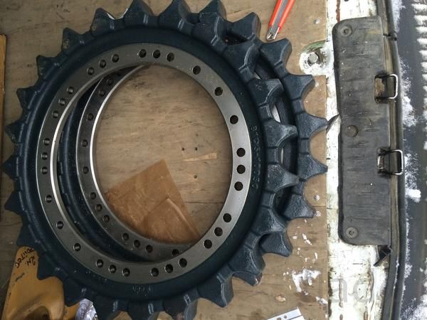 Зірочка провідна Hyundai R160LC/R180LC 81Q5-10050