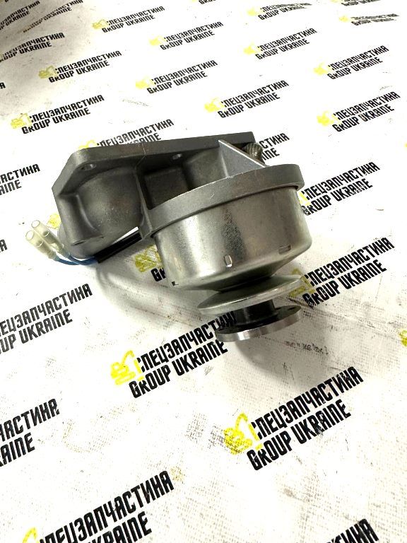 Dynamo 15372-64010 Генератор змінного струму для Kubota B5100D, D650