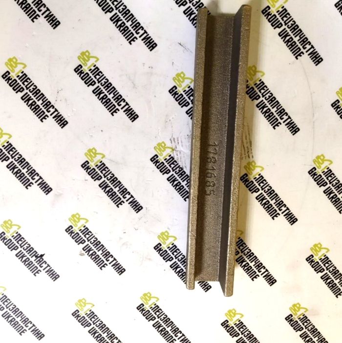 1781685 Накладка поворотного кола Caterpillar 12H, 160H, 140H