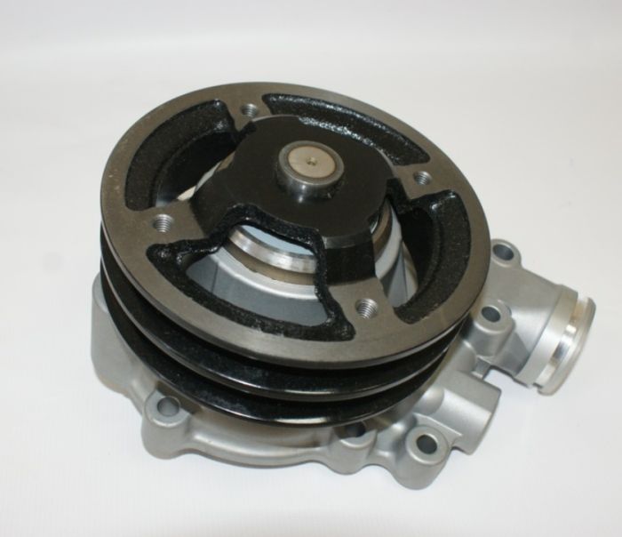 Isuzu 1873108420 Водяна помпа для двигуна 6HH1