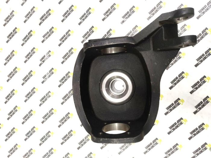 JCB 453/23303, 453/23102 Поворотний кулак для 3CX, 4CX