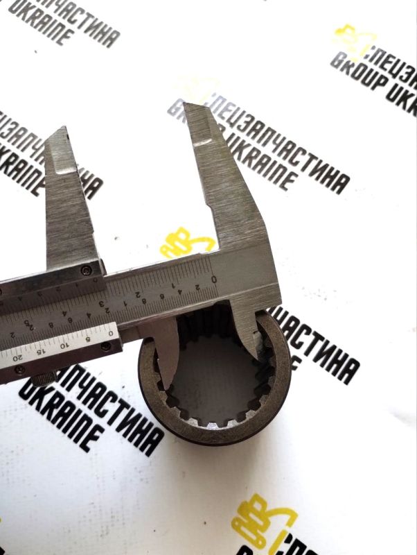 550/43639 Перехідна муфта JCB JS200