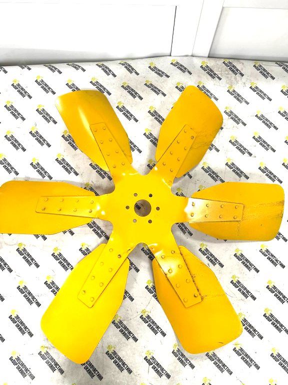 Komatsu 600-633-0851 Крильчатка для двигуна D65A-8