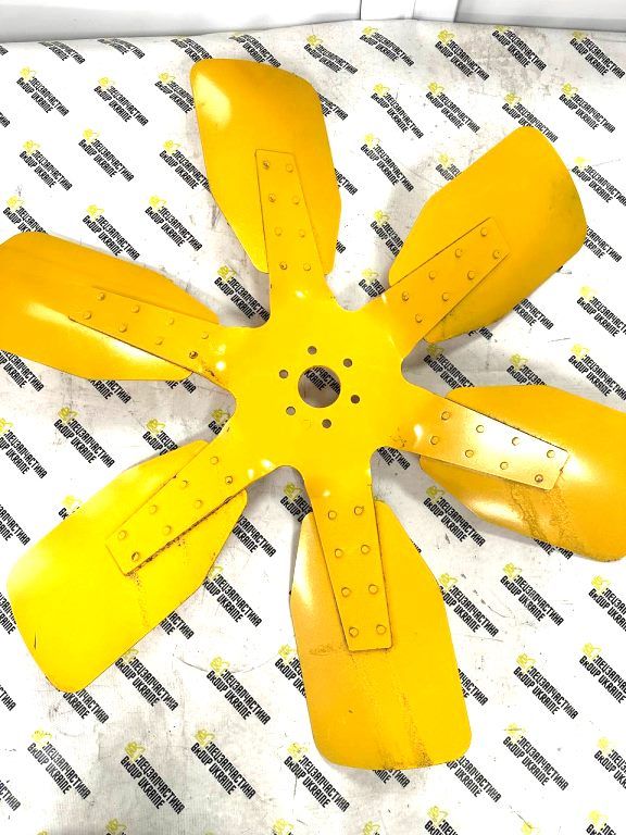 Komatsu 600-633-0851 Крильчатка для двигуна D65A-8