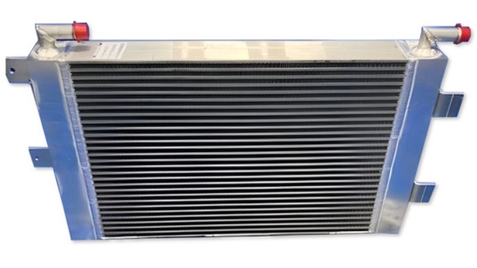 Case 87311847 Радіатор охолодження двигуна для 821E