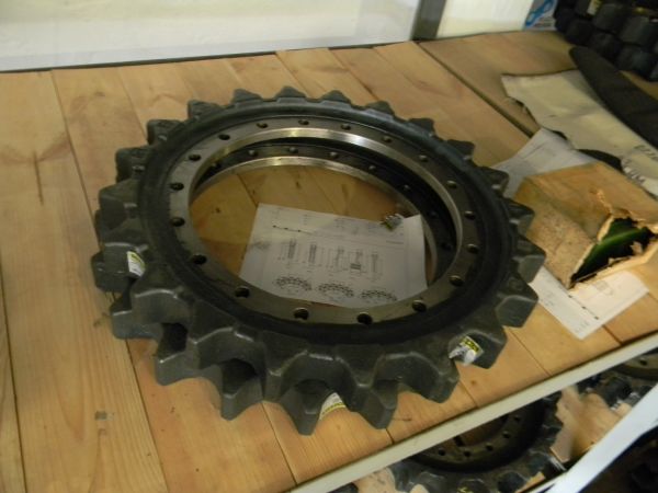 Зірочка провідна Volvo EC240 14532401