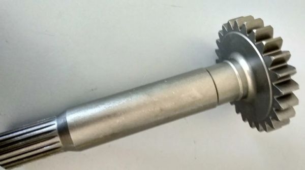 2046005 Вал редуктора ходу Hitachi ZX330