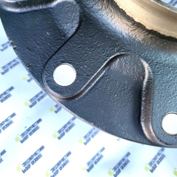 068056 (6194284M91, 87416108) Кришка ступиці Carraro