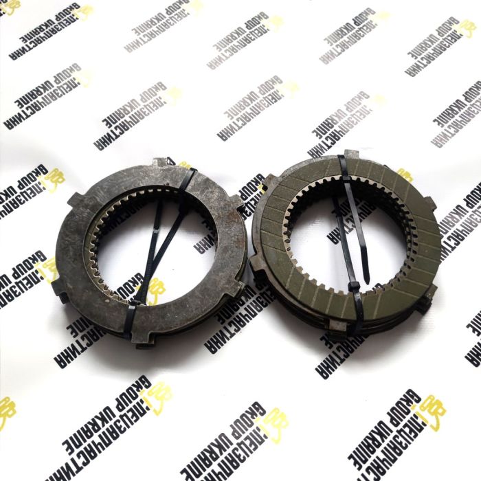 CA0133972 + CA0133924 (133972, 6194353M1, 181158A1, 11709087) Набір дисків КПП Komatsu