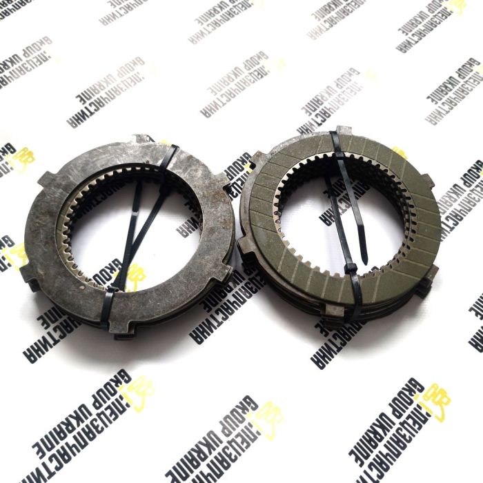CA0133972 + CA0133924 (133972, 6194353M1, 181158A1, 11709087) Набір дисків КПП Komatsu