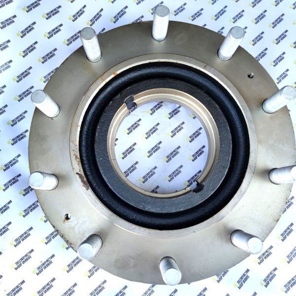 068056 (6194284M91, 87416108) Крышка ступицы Carraro
