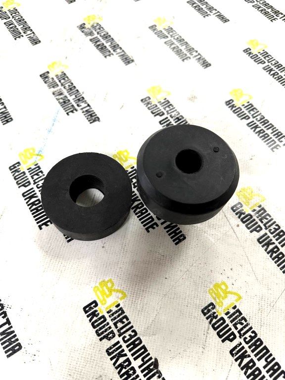 JCB 242/00392 Подушка двигуна для 524, 527